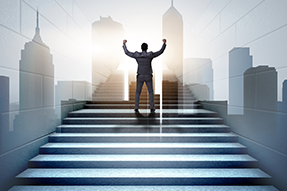 南宫28国际王震：“T”字型人才紧缺，人才布局要两条腿走路